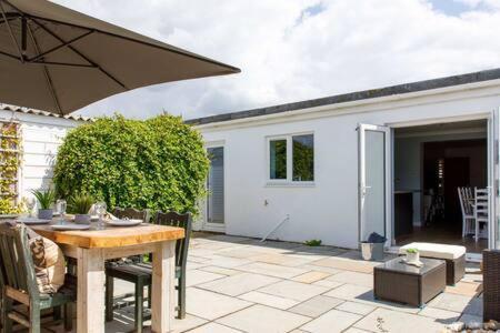 Charming Bolthole 400M To Beach Earnley Exterior foto