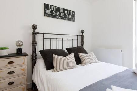Charming Bolthole 400M To Beach Earnley Exterior foto